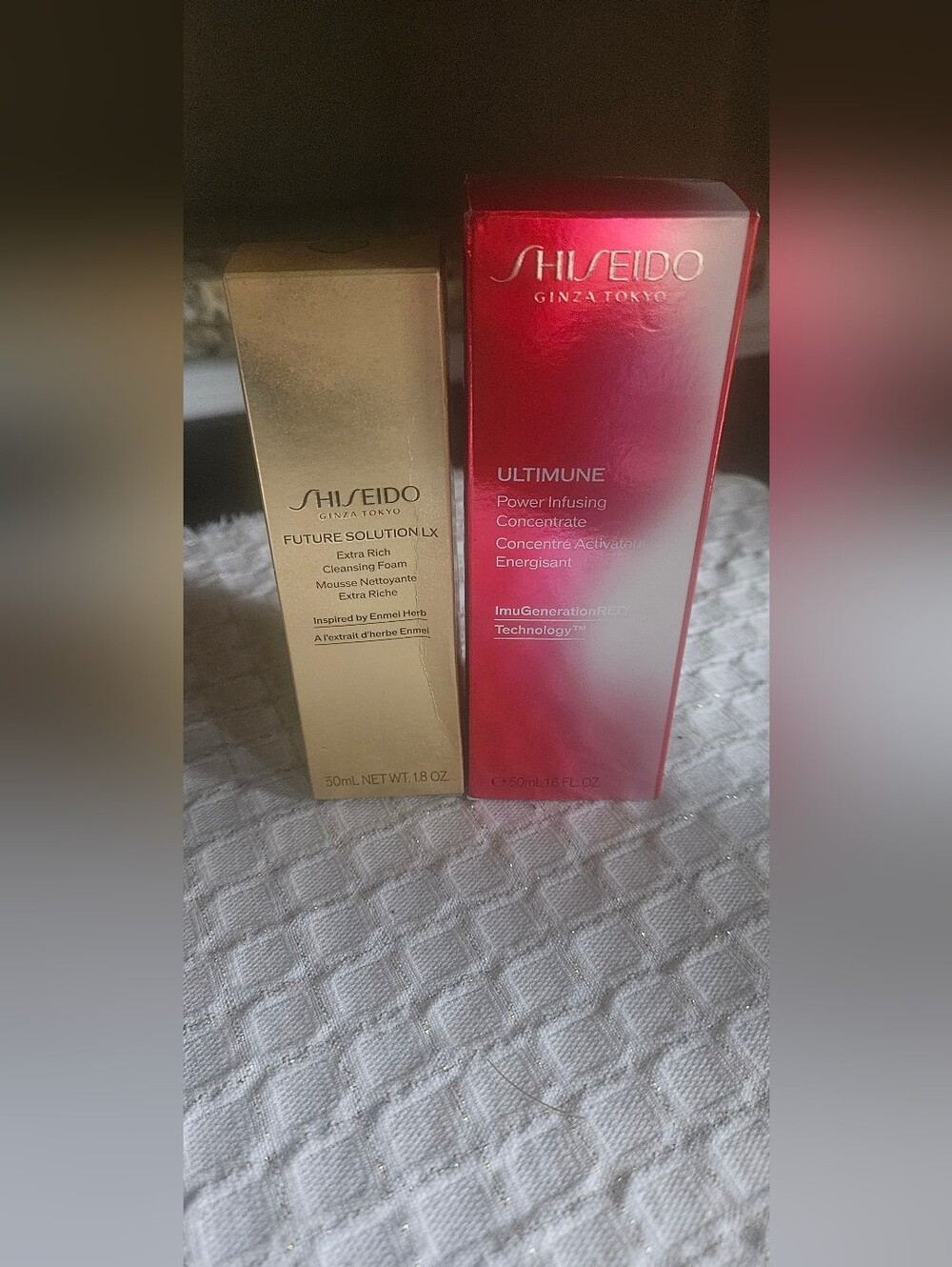 Shiseido Skincare Duo - Red & Gold Boxes